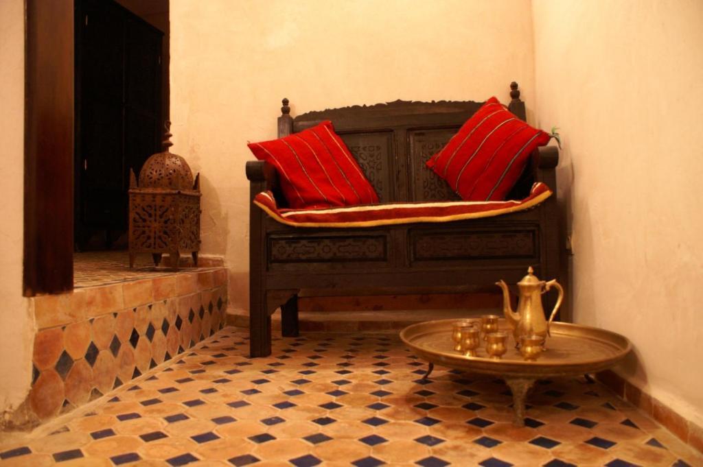 Riad Felloussia Meknès Kamer foto