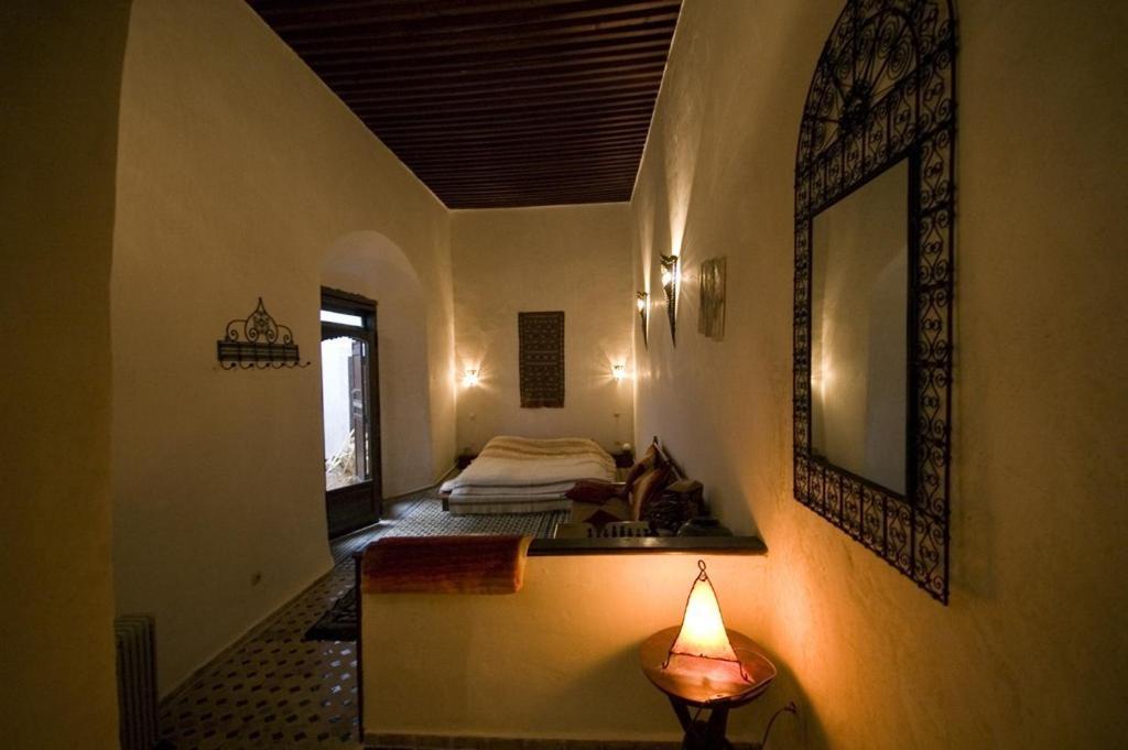 Riad Felloussia Meknès Kamer foto